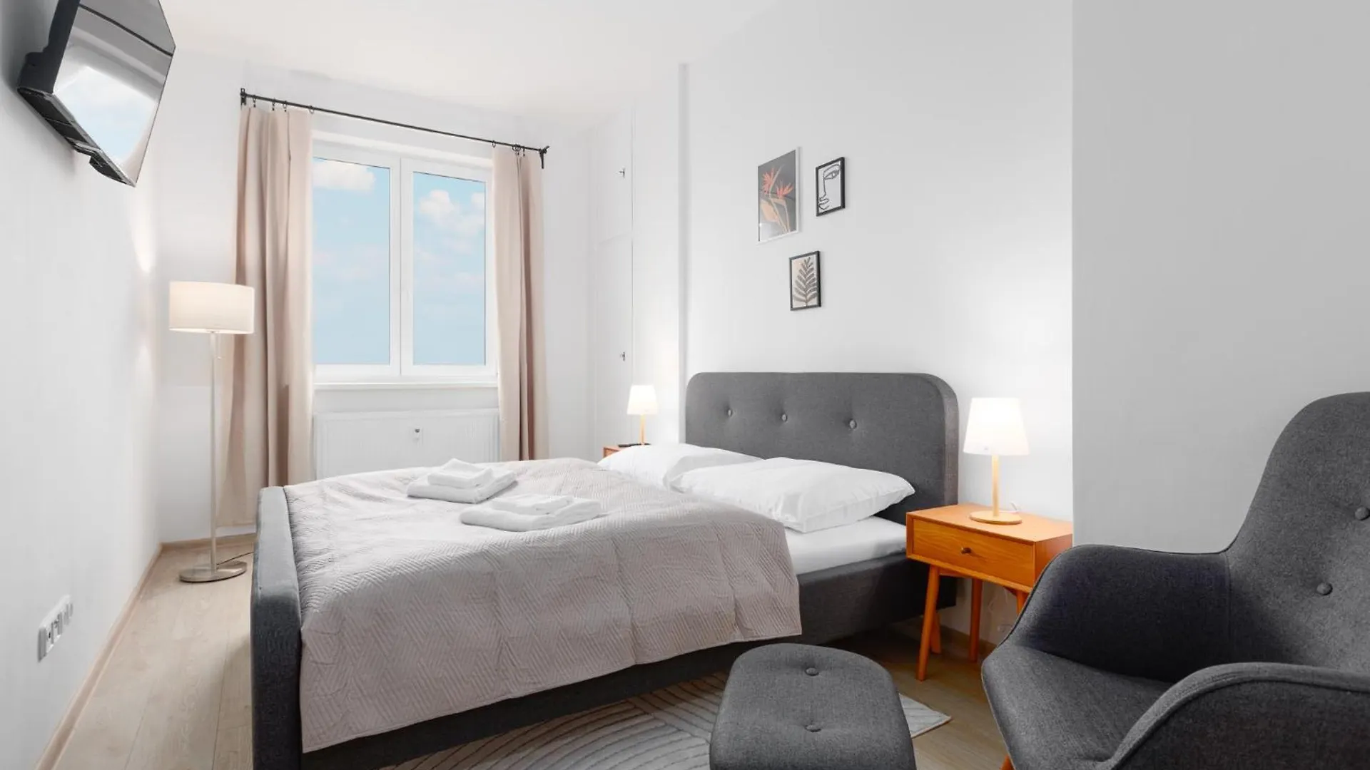 2 Bedrooms Apartment With Kitchen Near The Subway Prága Csehország